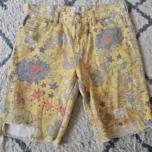 Free People Alani Printed Cutoff Bermuda Shorts Size 28 - Picture 2 of 6